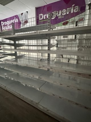 Estantería metálica