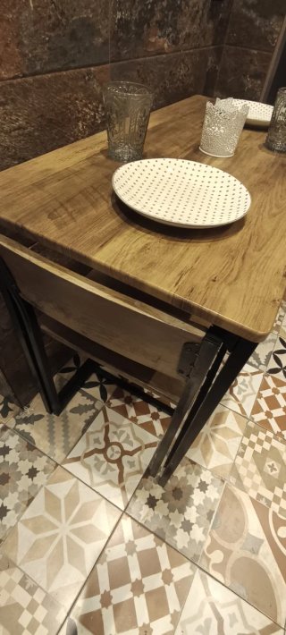 Mesa de cocina madera y metal