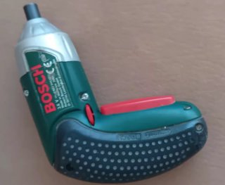 Destornillador Bosch 3,6V Litio.carregador,puntas.