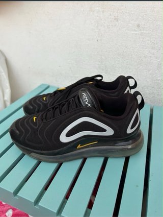 Nike Air Max 720 Negro y Amarillo