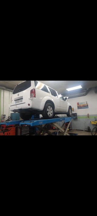 Nissan Pathfinder 2006