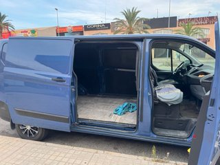 Ford Transit Custom en perfecto estado