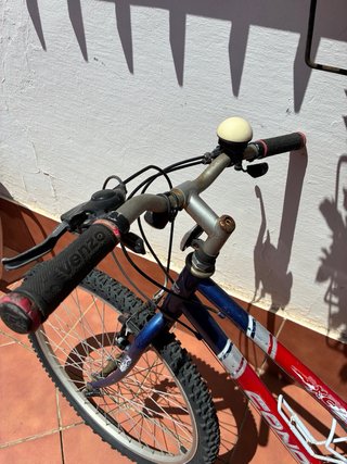 Bicicleta Conor Roja y Azul