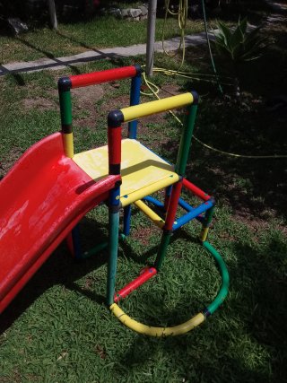 Tobogán infantil multicolor