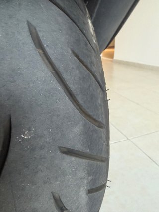 Yamaha T-Max 500 Negra y Dorada