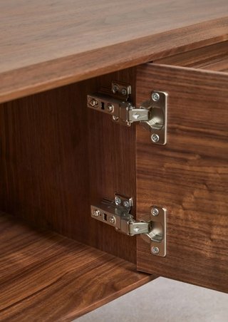 Mueble TV de madera de Nogal.