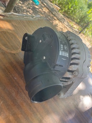 Alternador Bosch BMW 140A 0123515007