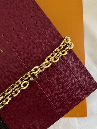 LouisVuitton MarrónyRoja