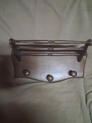 Perchero de pared de madera