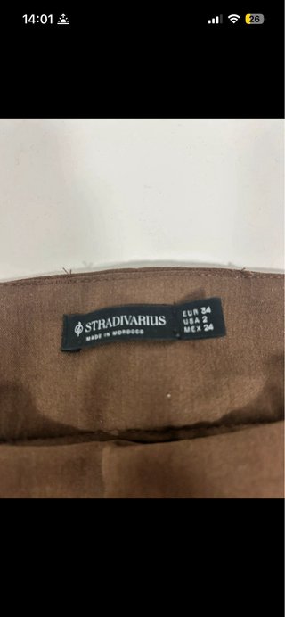 Pantalón traje Stradivarius marrón