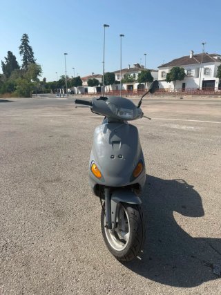 Moto Scooter 49cc 2T ITV hasta 2028
