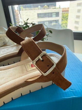 Sandalias Mustang Marrones Terciopelo