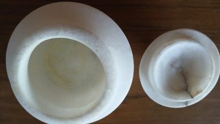 Bombonera de mármol blanco