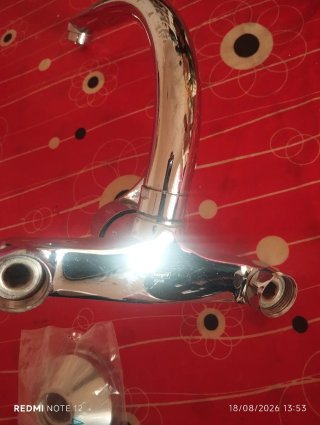 Grifo de cocina Ibergri para pared