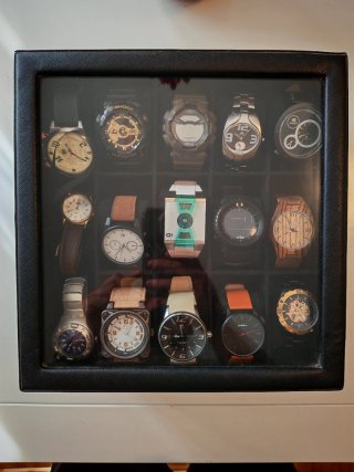 Colección de relojes y relojero