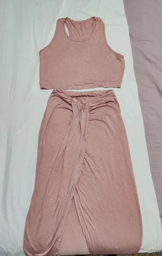 Conjunto falda y top rosa