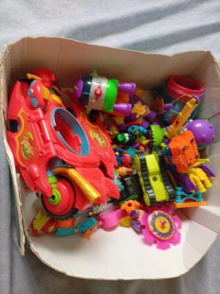 Caja de Superzings