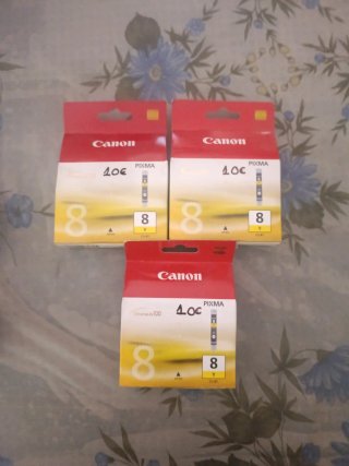 3 Cartuchos Canon PIXMA 8 Y