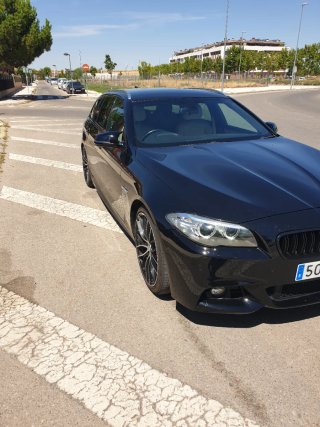 BMW Serie 5 2014- Volante a la derecha.