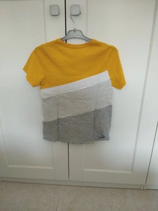 Camiseta amarilla y gris 12 años Kiabi