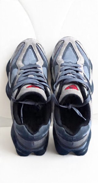 Zapatillas New Balance Beige y Gris