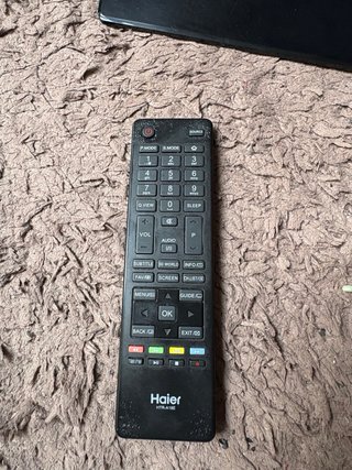 Televisor Haier Negro