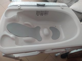 Cambiador bañera bebé con patas