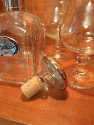 Botella de Cognac y 6 Copas de Cristal