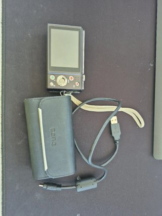 Cámara BenQ 14.1 Megapíxeles Zoom 12.5x