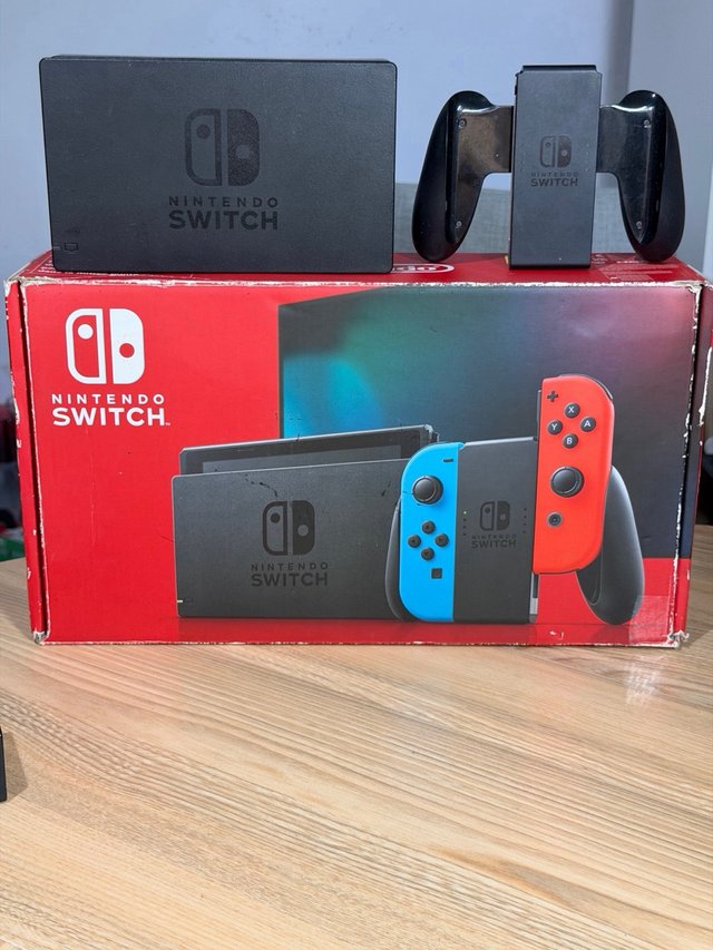 ¡Buen Estado! Nintendo Switch V2 Completa