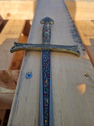 Espada decorativa con gemas  69 delarga