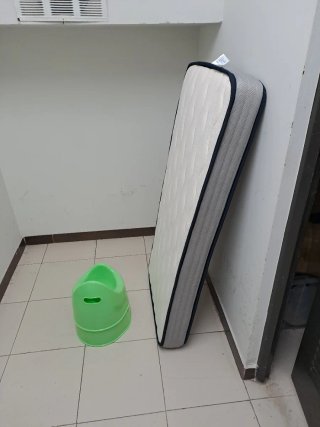 Cuna de viaje BBY azul y naranja