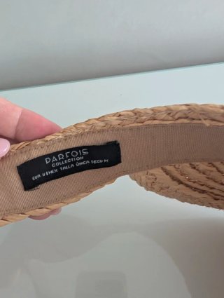 Visera de rafia Parfois