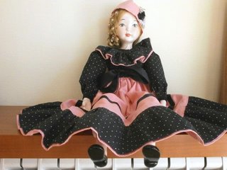 Muñeca de Porcelana Vintage Casa FANAS de 48 cm