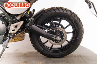 TRIUMPH SCRAMBLER 400 X