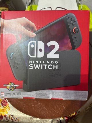 Nintendo Switch + Mario Kart 8 Deluxe