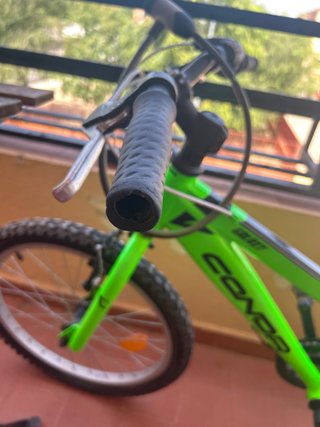 Bicicleta infantil verde 5-9 años