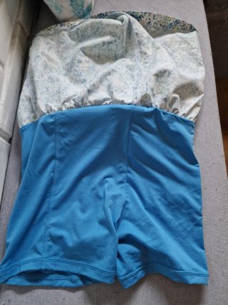 Pantalón corto deportivo estampado
