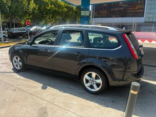 Ford Focus 2010 Titanium