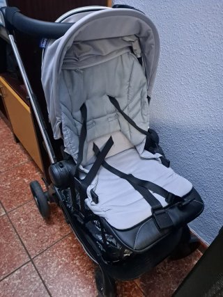 Cochecito de bebé Chicco gris