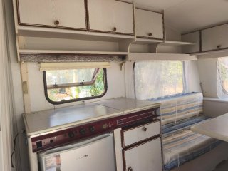 Caravana Knaus 750kg con documentación