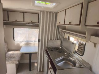 Caravana Knaus 750kg con documentación