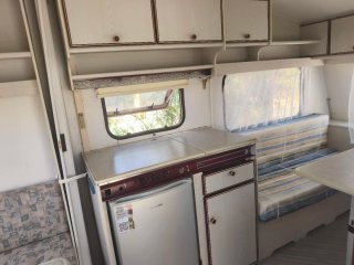 Caravana Knaus 750kg con documentación