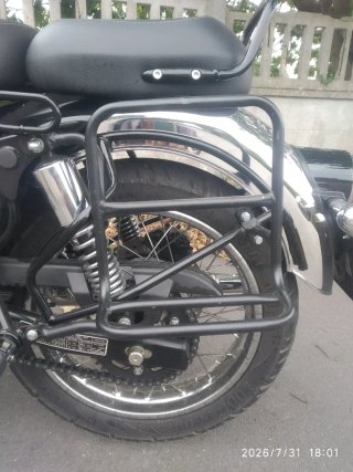 Alforja Royal Enfield.