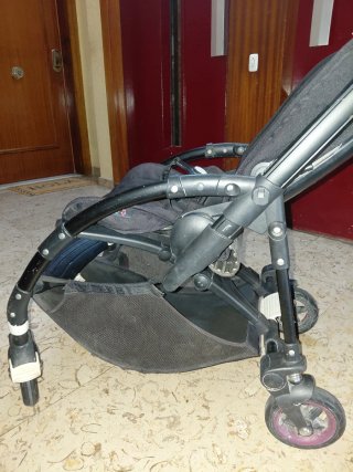 Carro Bugaboo Bee 5 con capotas y funda nórdica