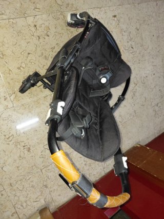 Carro Bugaboo Bee 5 con capotas y funda nórdica
