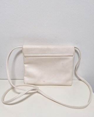Bolso bandolera blanco minimalista