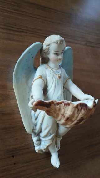 Benditera de porcelana ángel