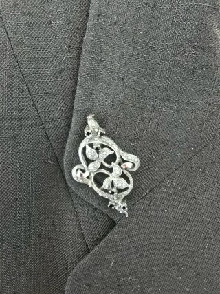 Traje de chaqueta y falda negro