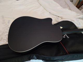 Guitarra Acústica Negra Saison